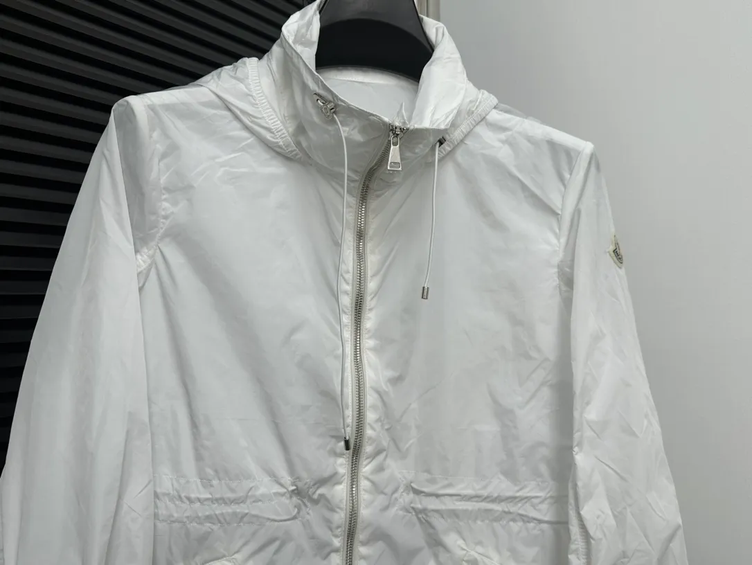 【MO*CLER】 24 Enet Breathable！ ， H 。 ！ logo 😍😍 Quality ！ Sizes：0 1 2